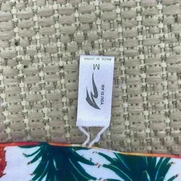 NWOT🍍Pineapple Print Reversible Bikini - Picture 7 of 8